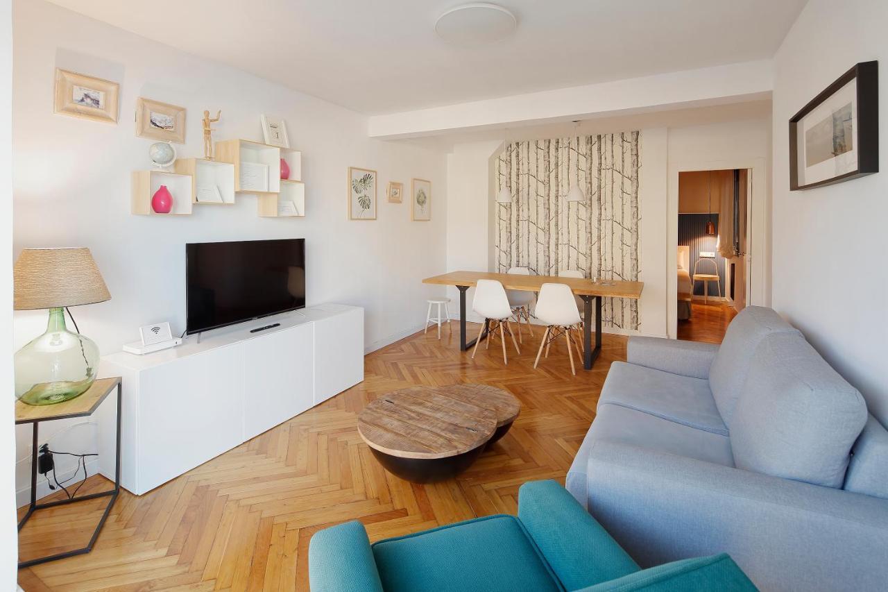 Apartamento Puerto Deportivo Lägenhet Gijón Exteriör bild